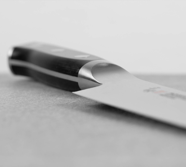 Mcusta Zanmai Classic Damacus VG-10 Nóż Sujihiki 24 cm