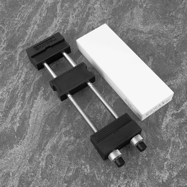 Naniwa Uchwyt na kamień do ostrzenia